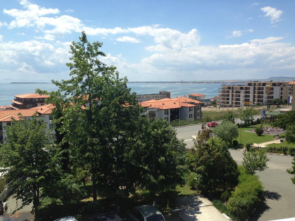 Yanis Guest House Свети-Влас Экстерьер фото