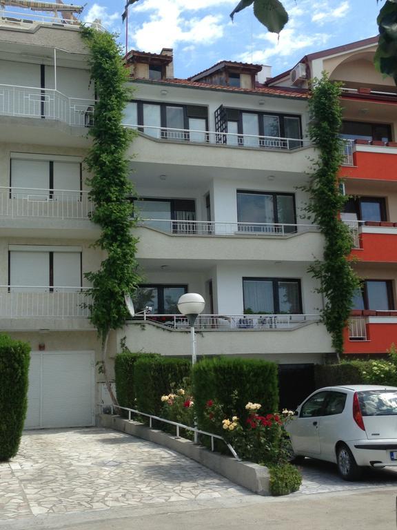 Yanis Guest House Свети-Влас Экстерьер фото